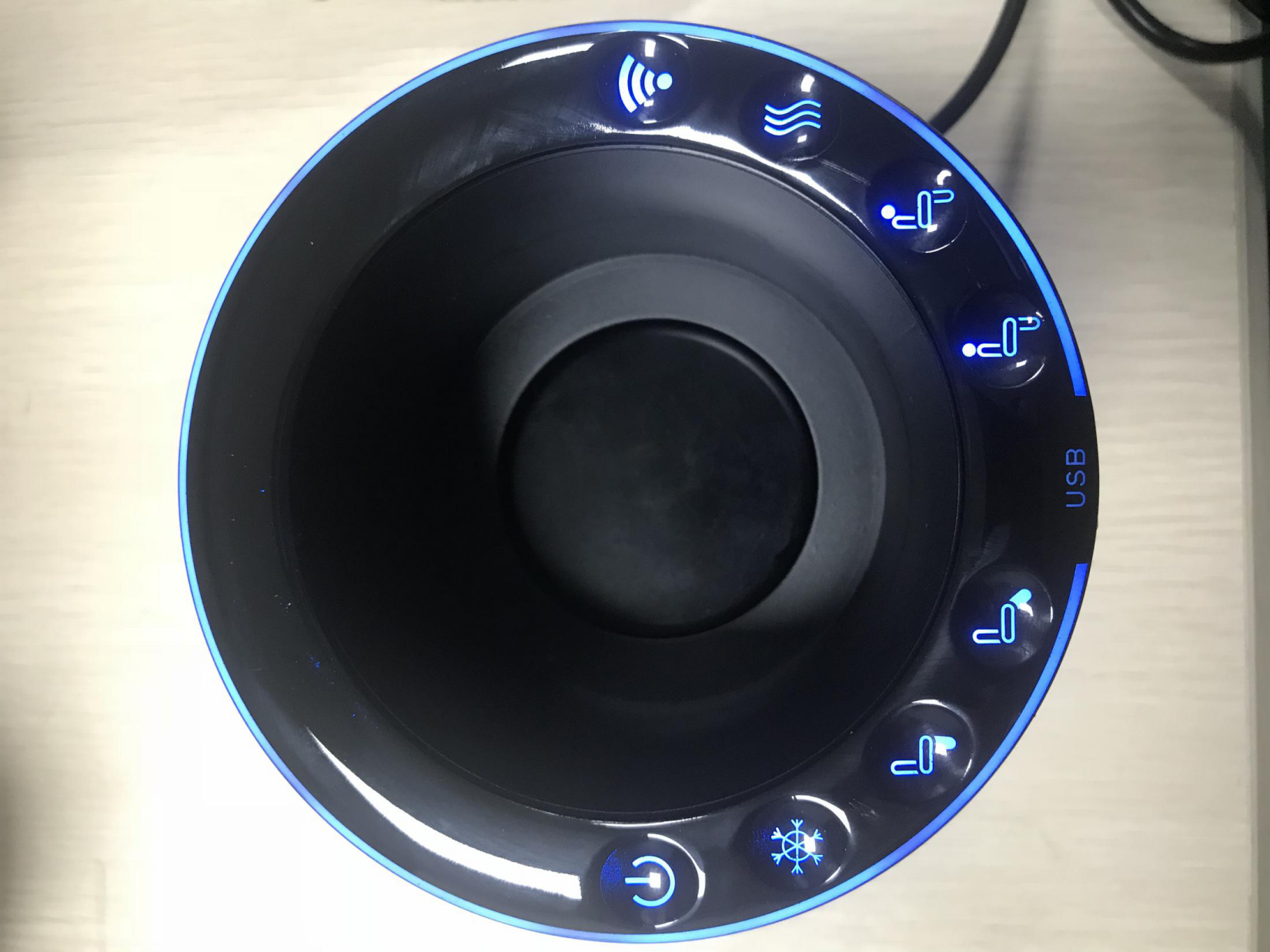 触摸多功能杯托